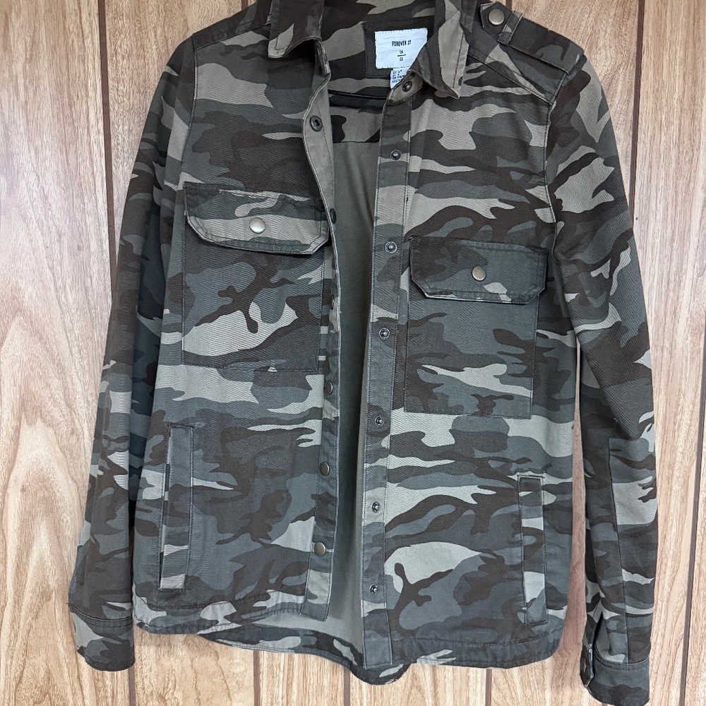 Women’s Camouflage Jacket